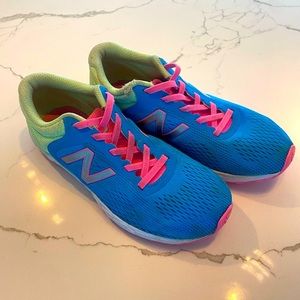 New Balance Fresh Foam Arishi Girls Sneaker